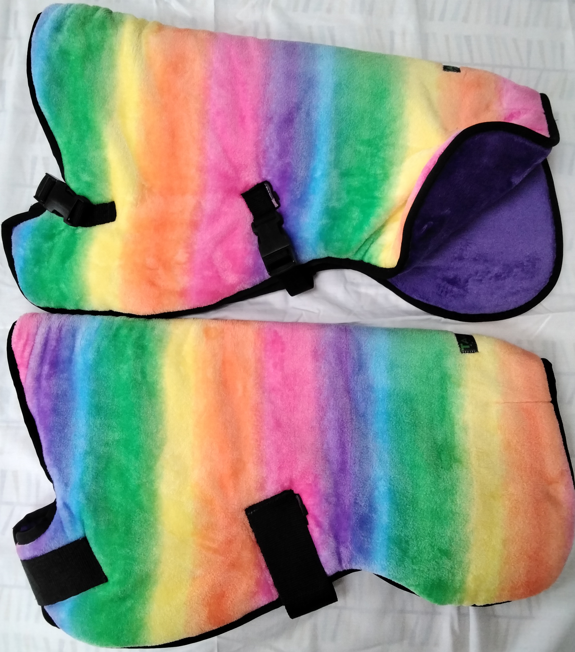 Bodywarmer - Rainbow with purple (clips)